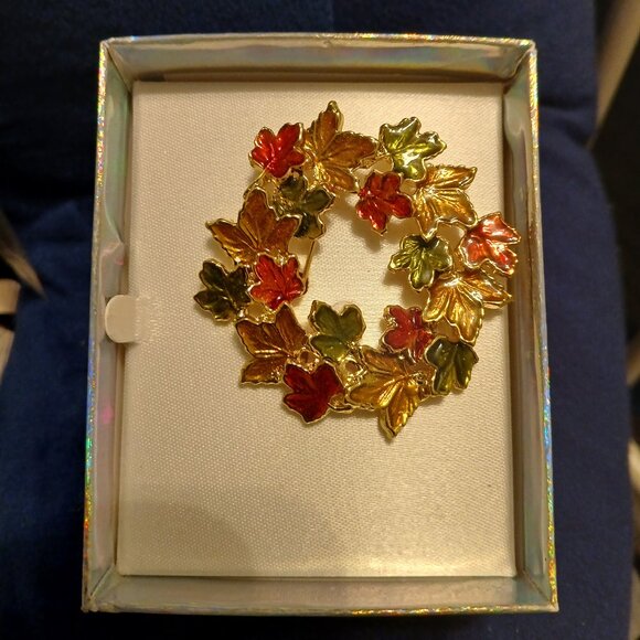 Fall Leaves wreath brooch. (Pre-loved) - Picture 1 of 5